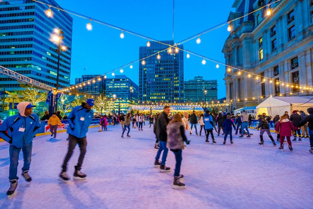 Dilworth Park, Ice Skating