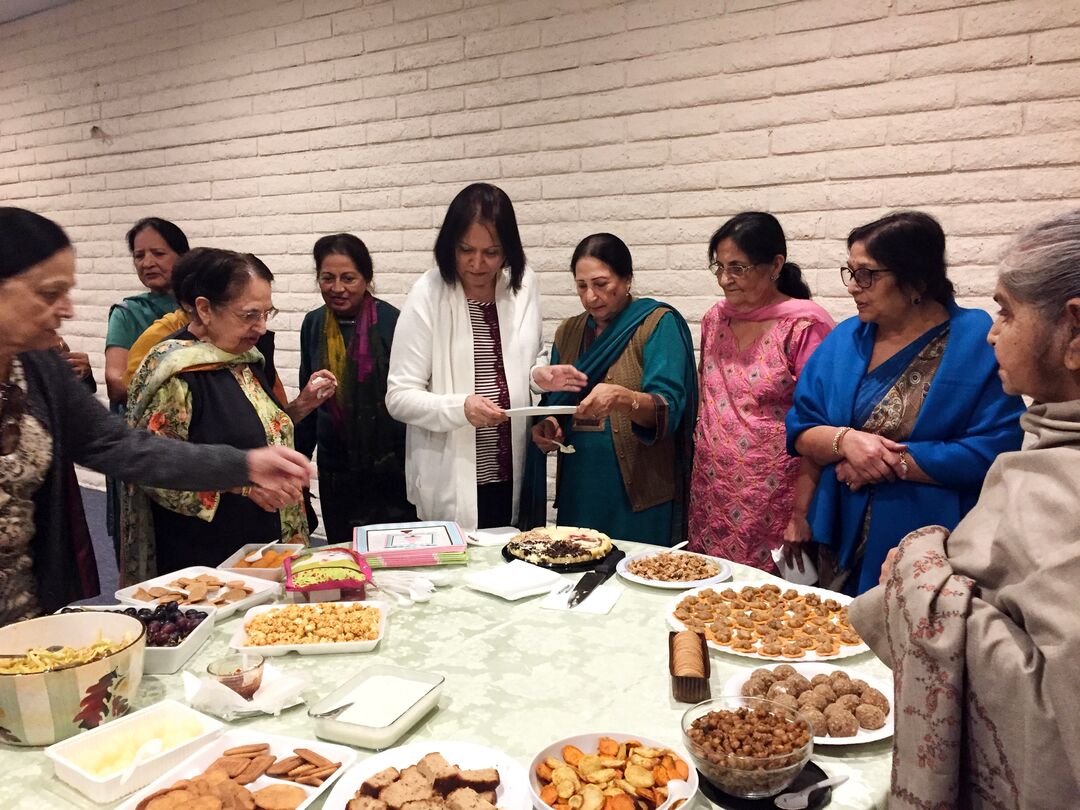 RNS-Gurdwara-Women1 042120