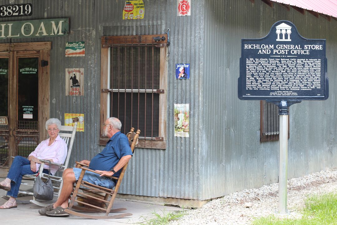 Richloam General Store Exterior