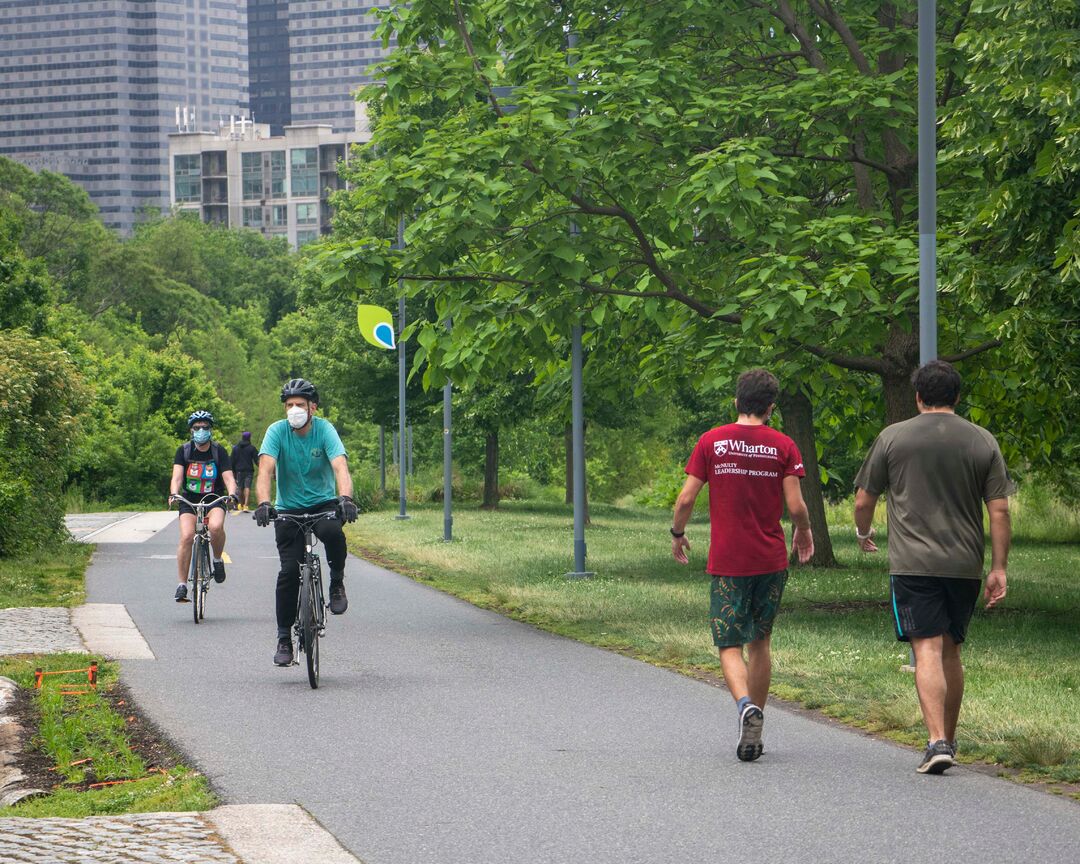 Bikers along Kelly Drive