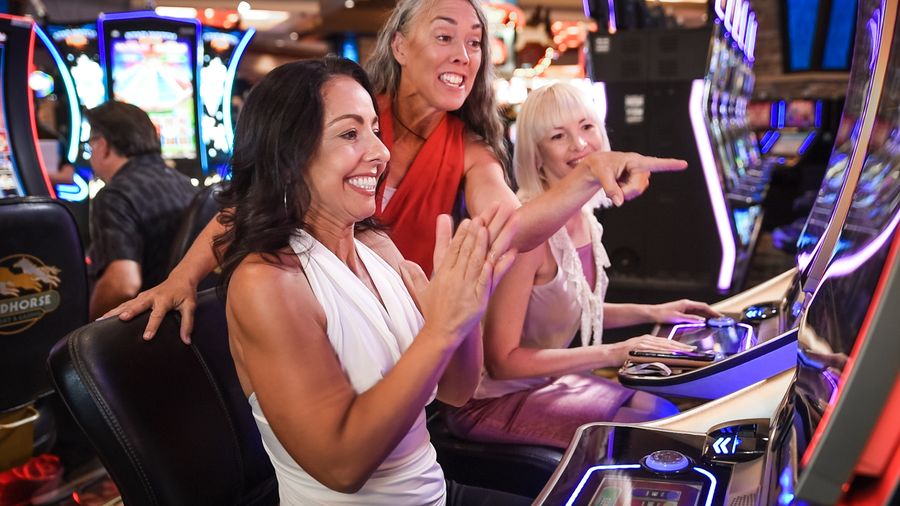 casino slots.00_00_35_19.Still009