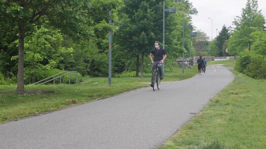 video_Biker on path