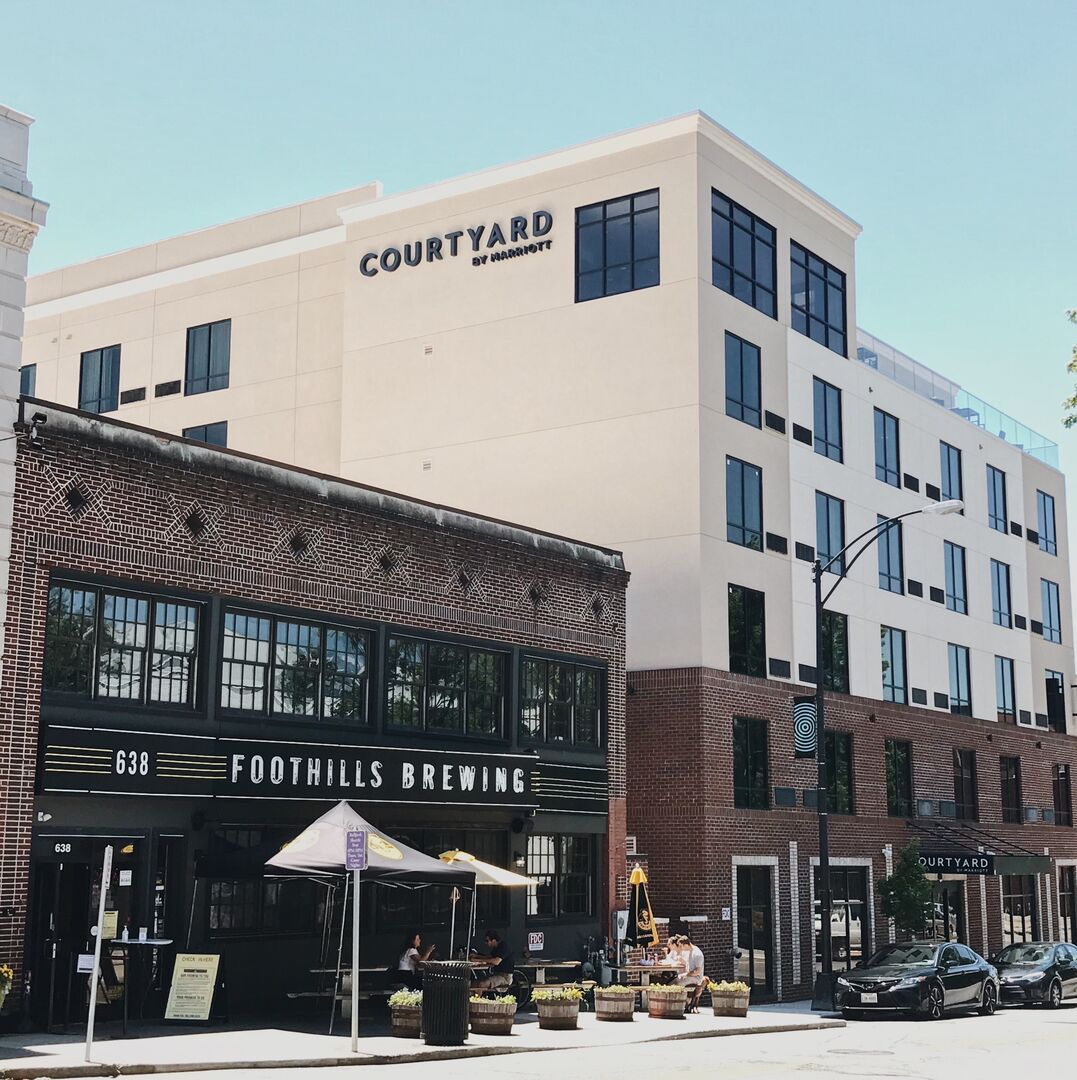 CourtyardDowntown - Foothills View