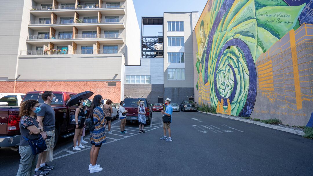Mural Arts walking tour