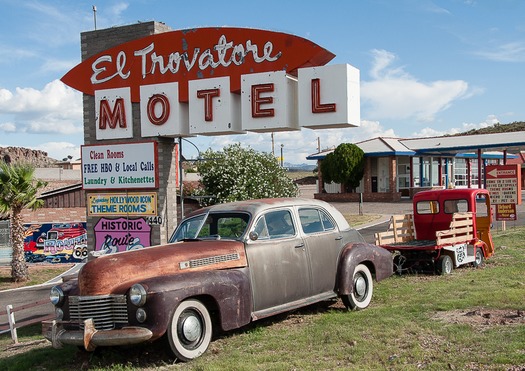 El Trovatore Motel