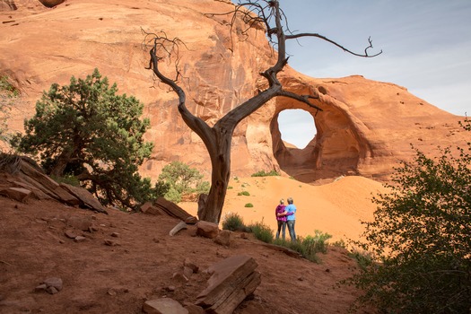 Monument Valley Ear of the Wind Arch