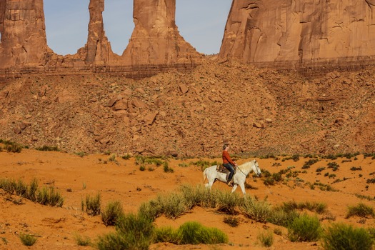 Monument Valley Horseback Riding