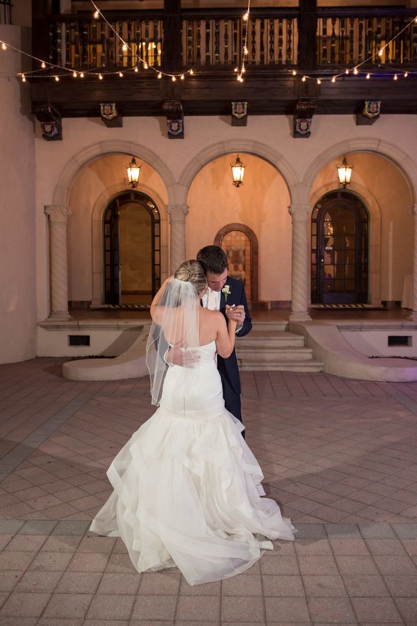 Elizabeth & Steven - Cat Pennenga