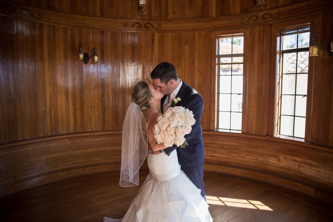 Elizabeth & Steven - Cat Pennenga