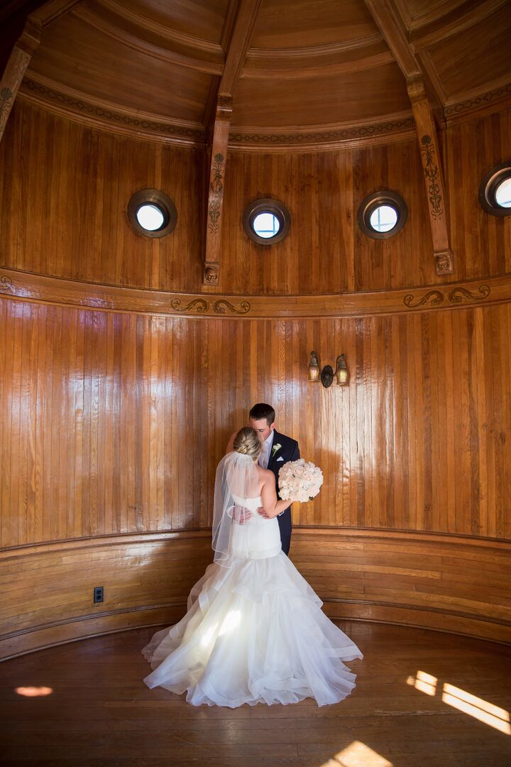 Elizabeth & Steven - Cat Pennenga