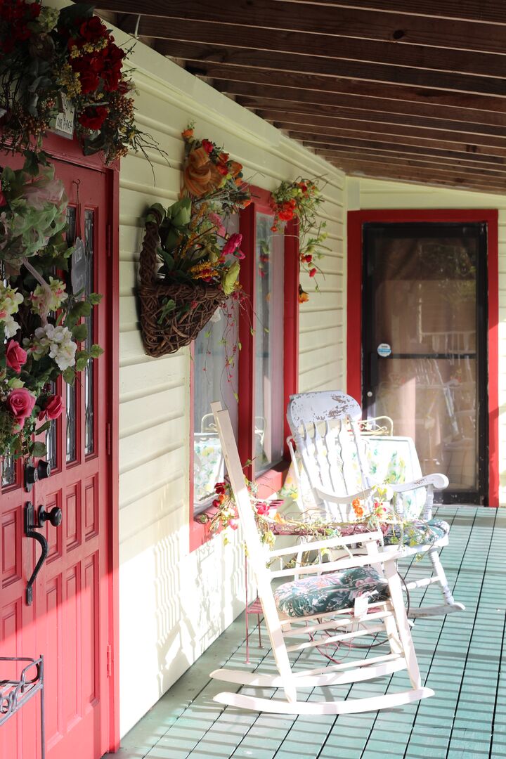 Tea Room Front Entrance Decorations
