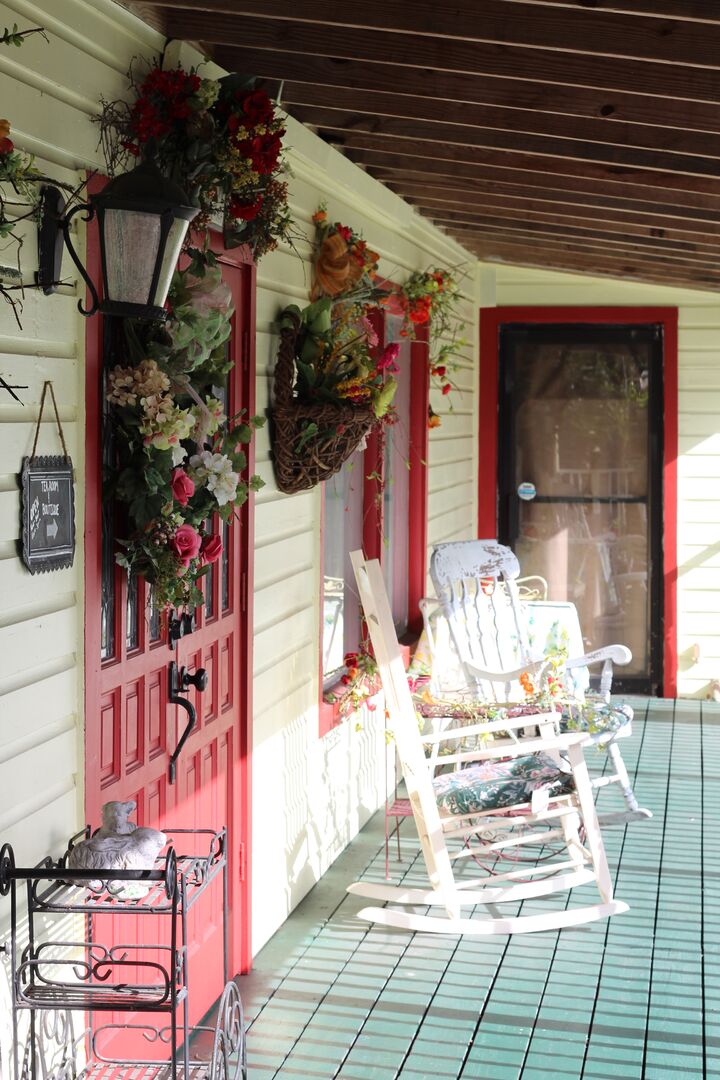Tea Room Front Entrance Decorations