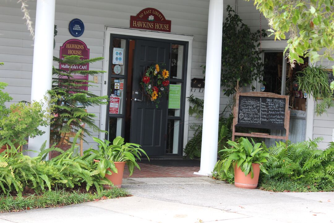 Westovers Flowers & Gifts Front Entrance