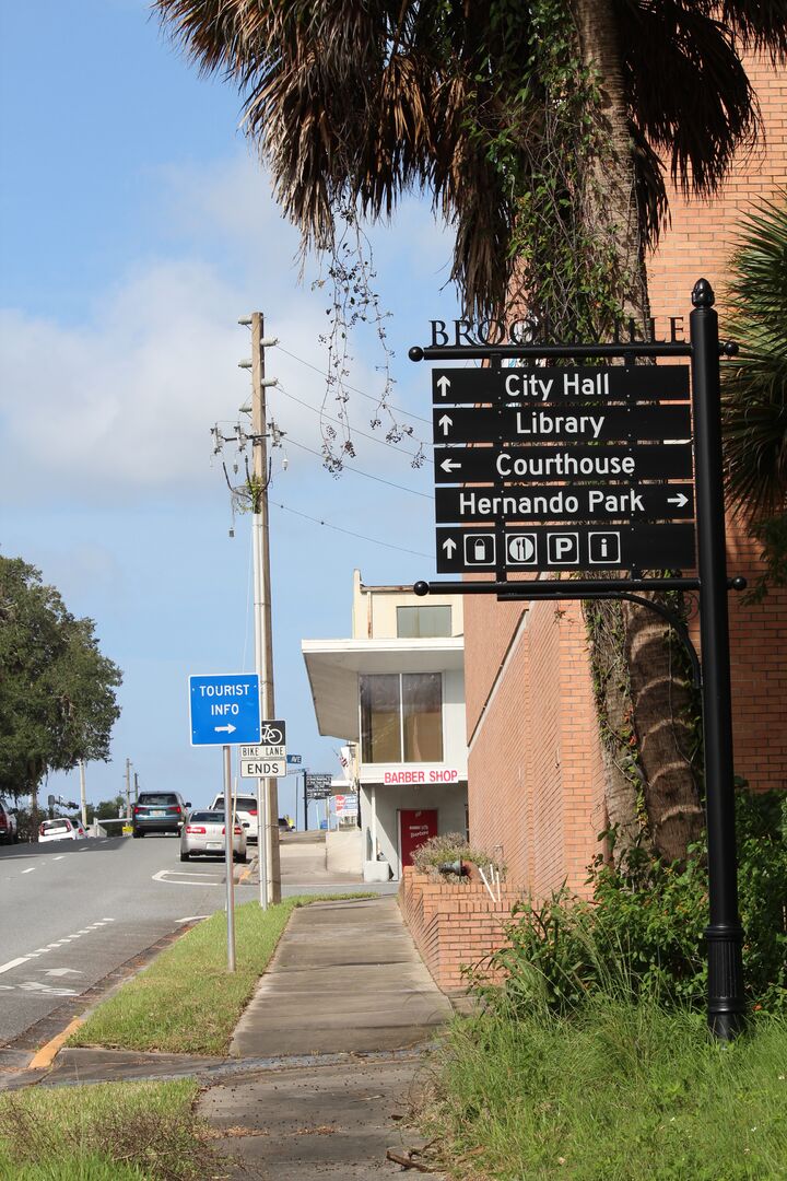 Tourist Info Sign