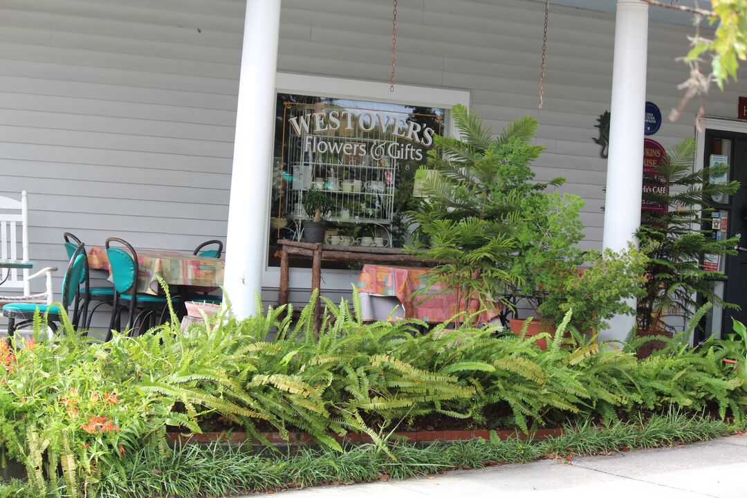 Westovers Flowers & Gifts Front Entrance