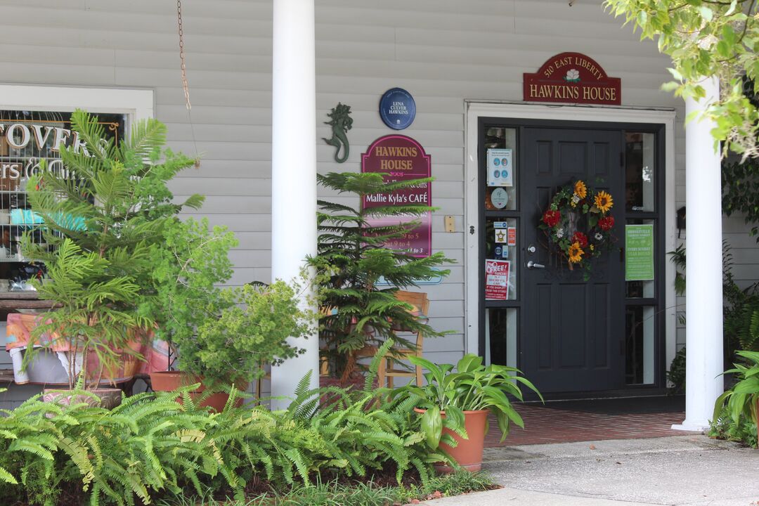 Westovers Flowers & Gifts Front Entrance