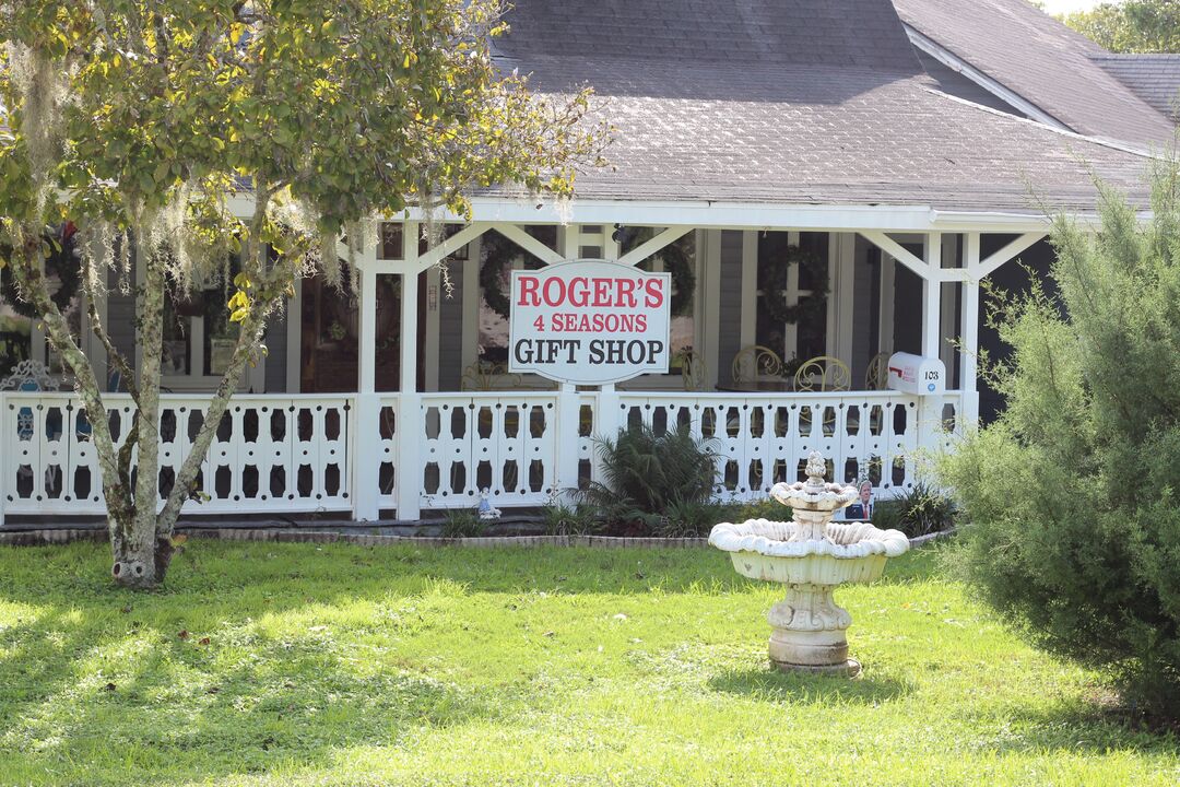 Rogers 4 Seasons Gift Shop