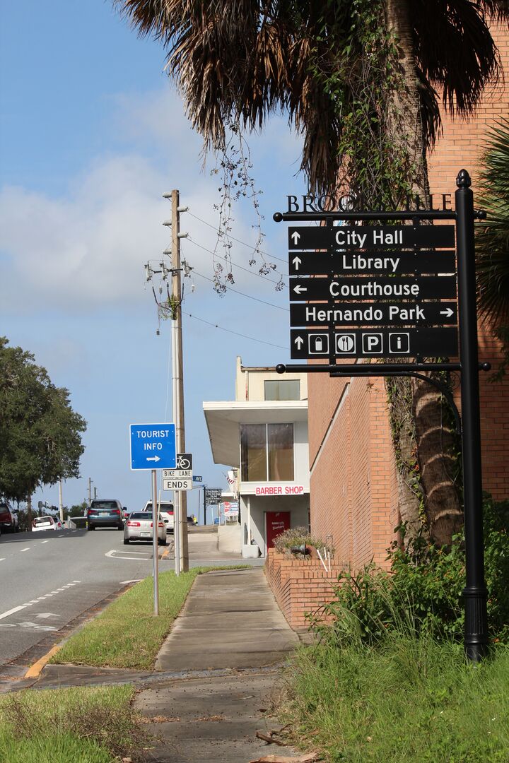 Tourist Info Sign
