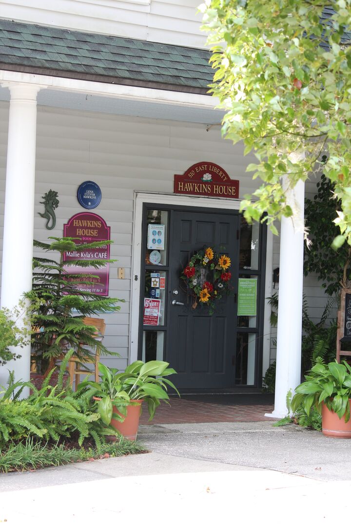 Westovers Flowers & Gifts Front Entrance