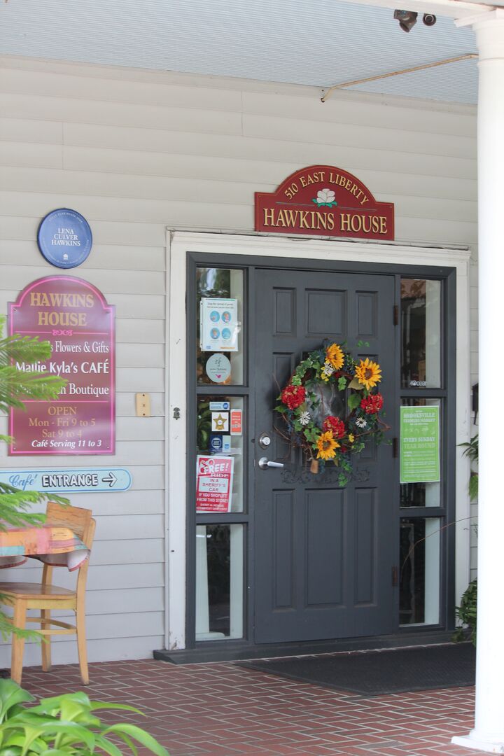 Westovers Flowers & Gifts Front Entrance