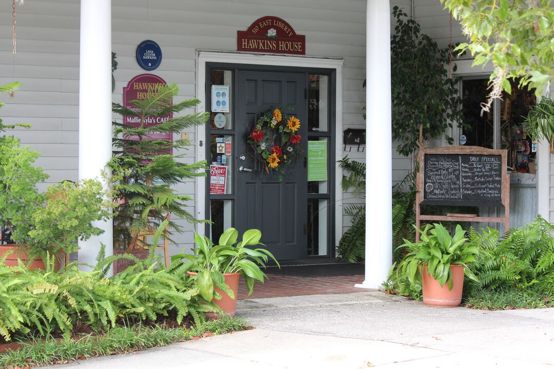 Westovers Flowers & Gifts Front Entrance