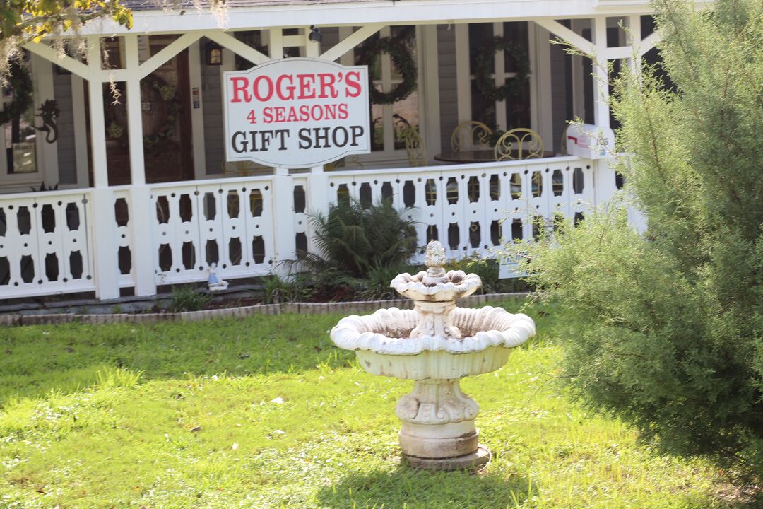 Rogers 4 Seasons Gift Shop