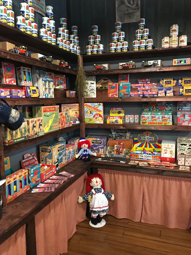 Richloam General Store I- Interior