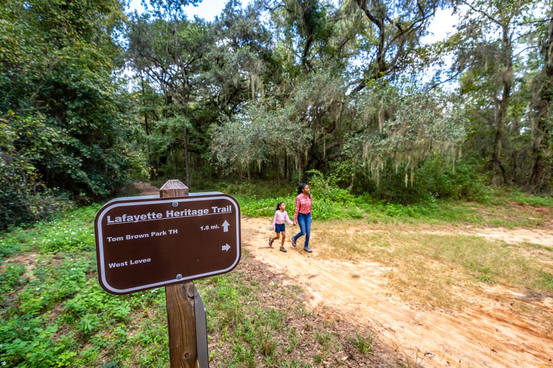 hiking trail head