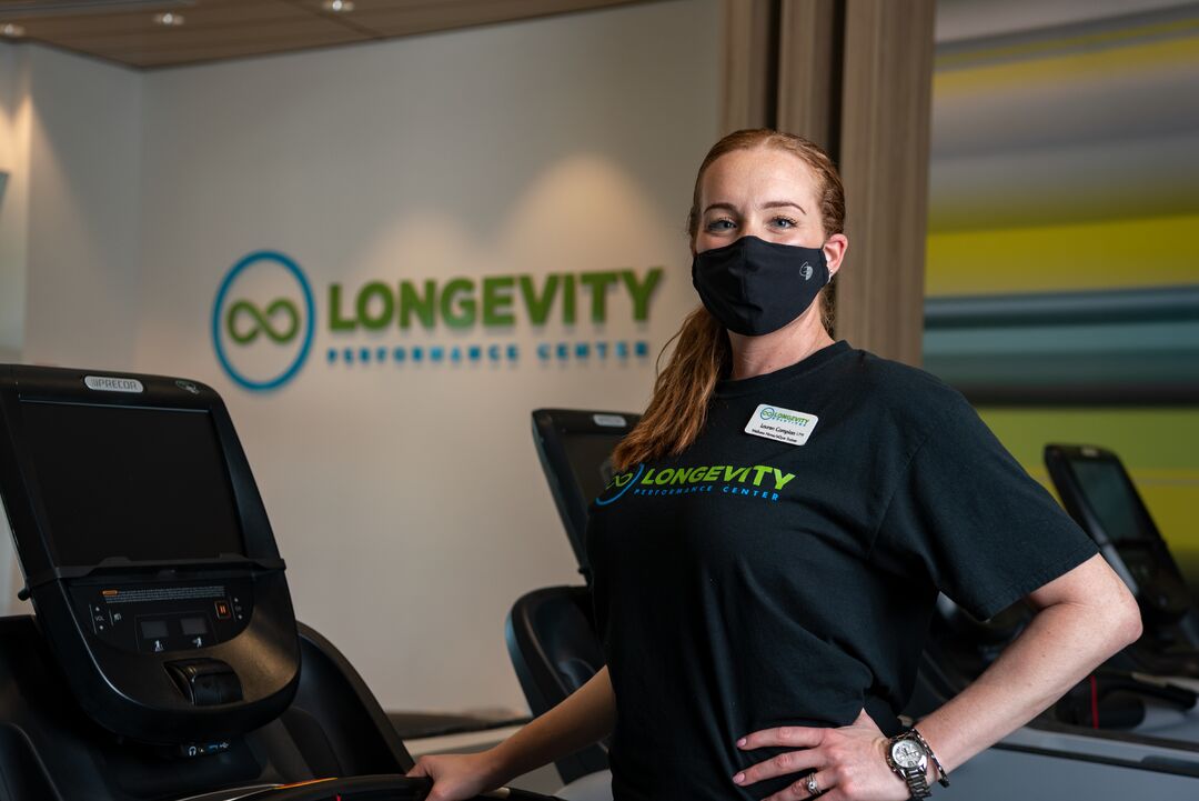Longevity Performance Center-Staff Wearing Mask-2659
