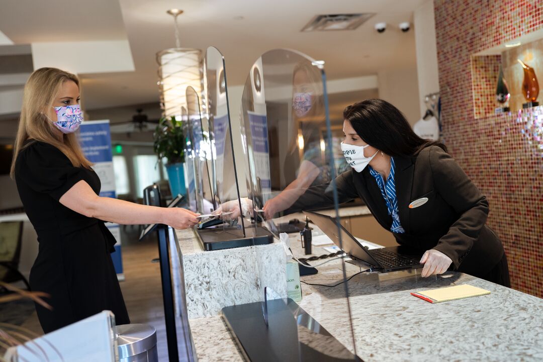 Hyatt House-Receptionist With Guest-1910916