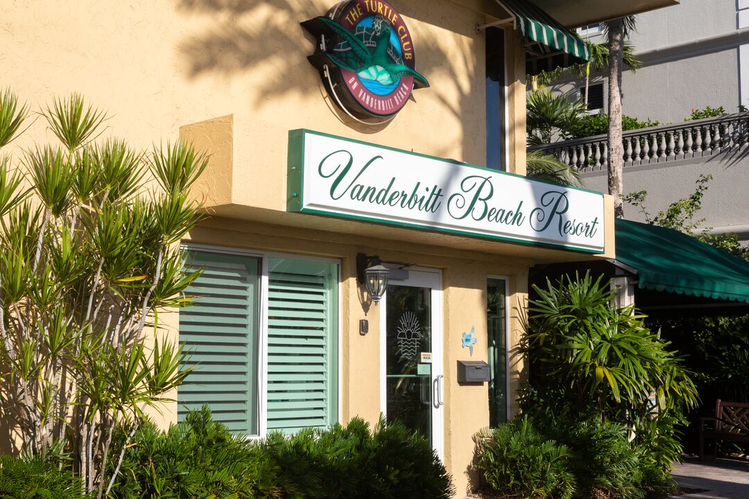 Vanderbilt Beach Resort & Turtle Restaurant-Resort Entrance-0627