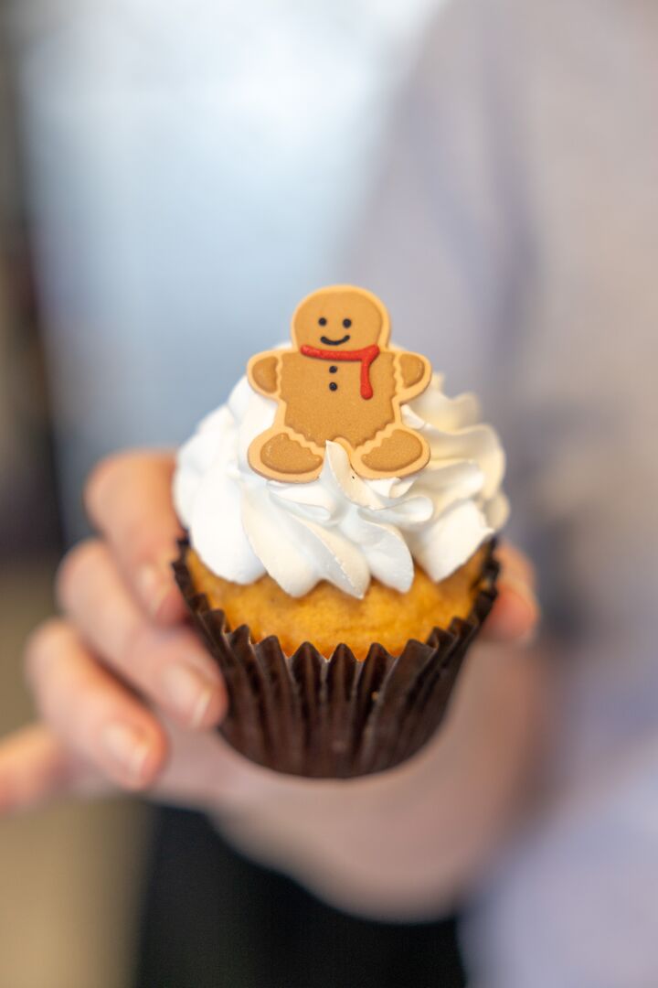 Cupcakes - Edible Elegance by Eli