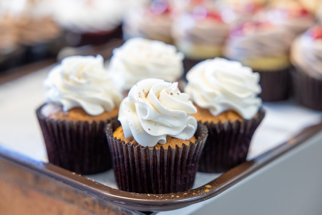 Cupcakes - Edible Elegance by Eli