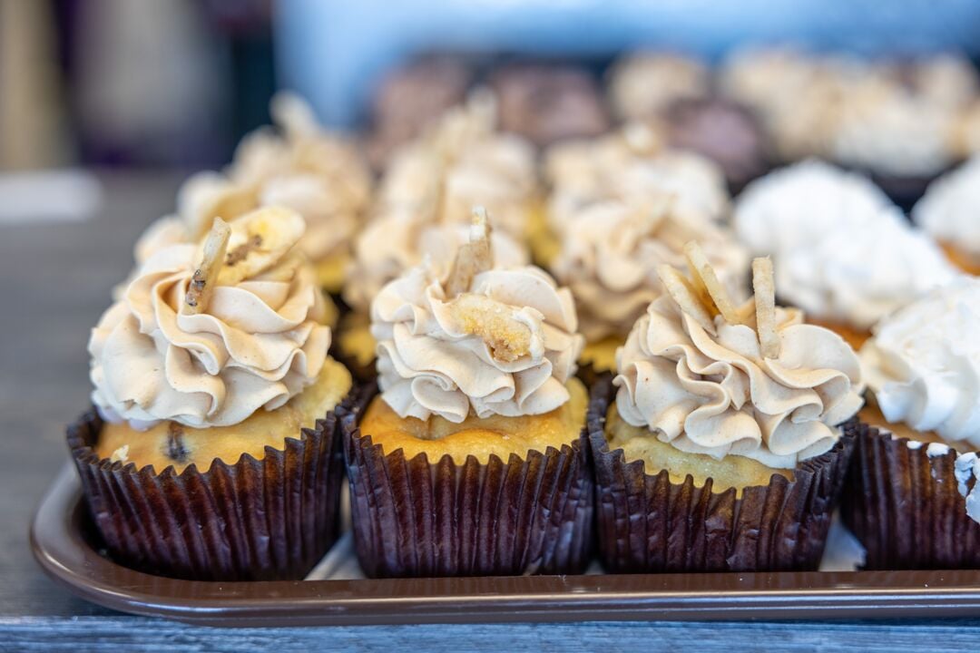 Cupcakes - Edible Elegance by Eli