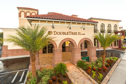 Doubletree By Hilton Exterior