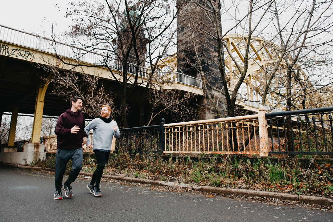 DSC_2562JodyMaderPhotography_VisitPittsburgh_Joggers_Bridge