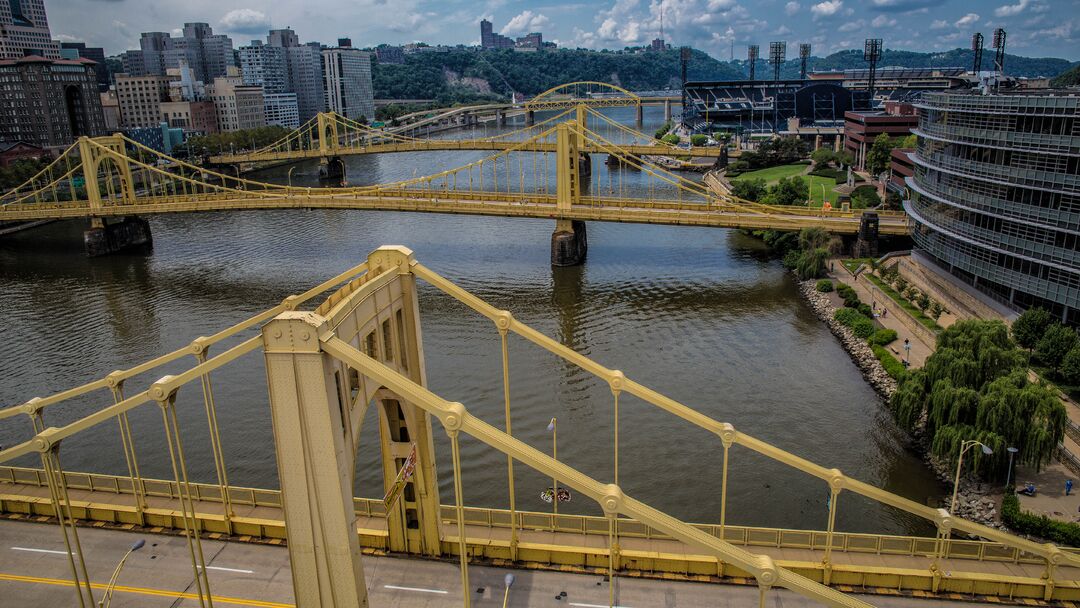 Pittsburgh Sister Bridges credit 7Line