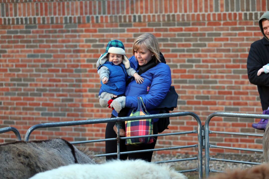 RNS-Live-Nativity5 120420