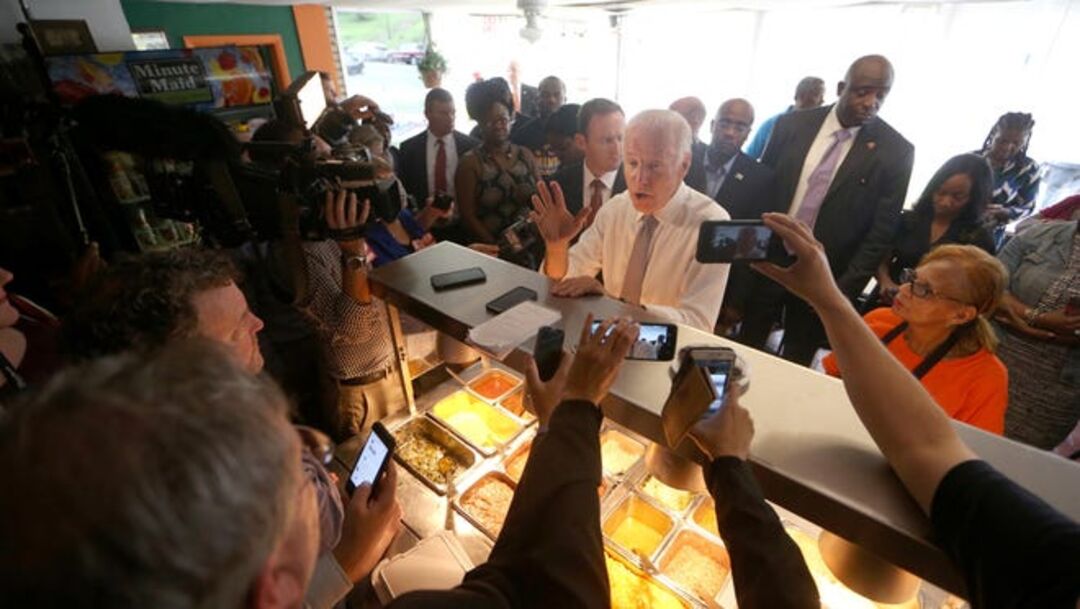 Joe Biden at Olean's Cafe.1_20160817181557_000_G09FCMS89.1-0