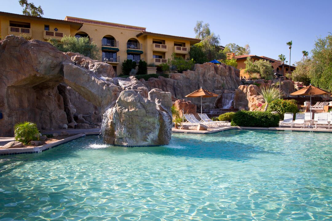 Pointe Hilton Tapatio Cliffs Resort