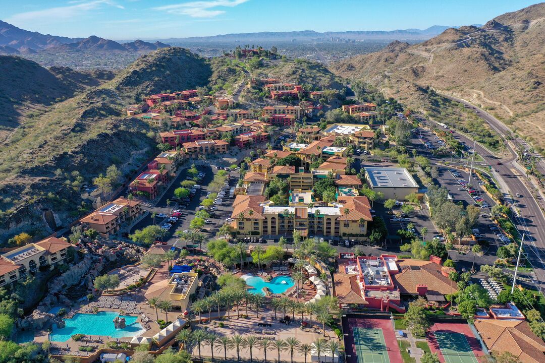 Pointe Hilton Tapatio Cliffs Resort