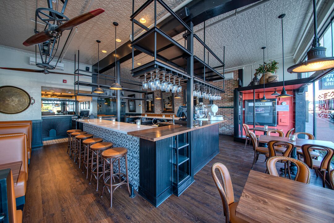 The Clinkscale Hotel, Bar + Grill