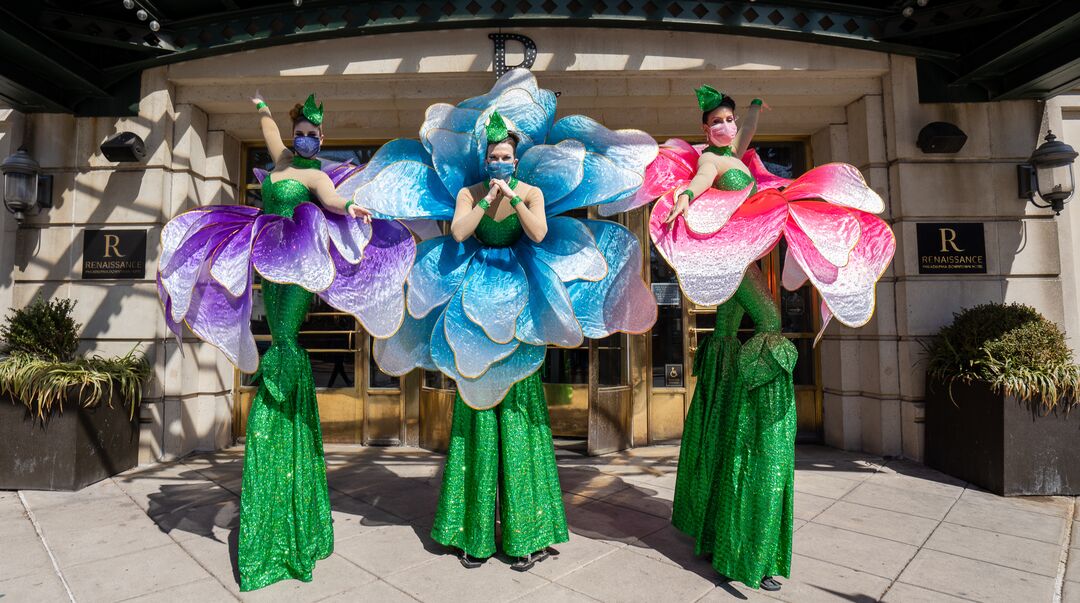 Spring Tulip Stilt Walkers_22