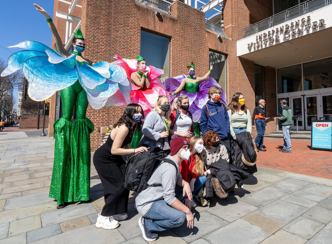 Spring Tulip Stilt Walkers_17