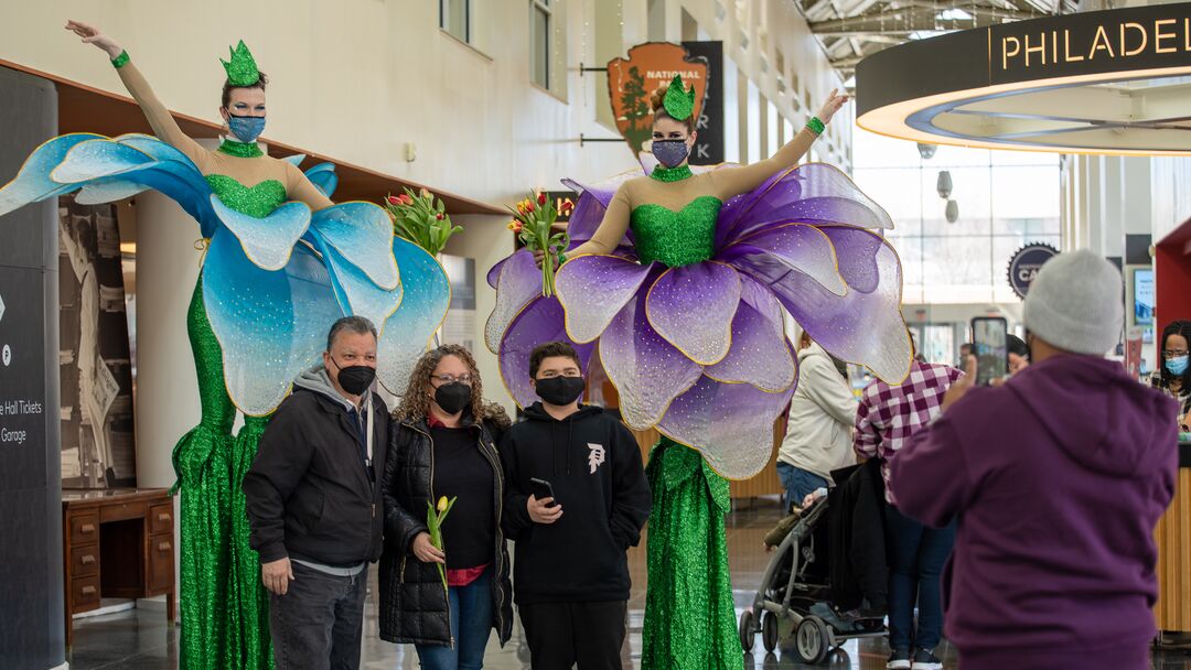 Spring Tulip Stilt Walkers_3