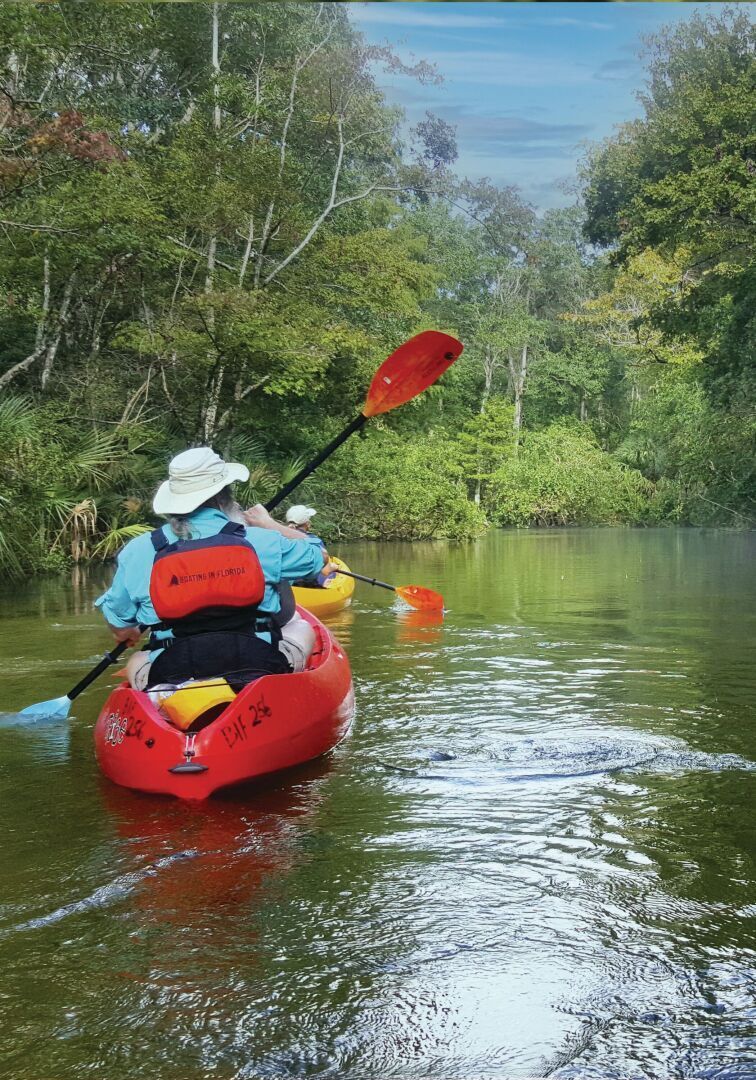 Paddlers on Weeki Wachee