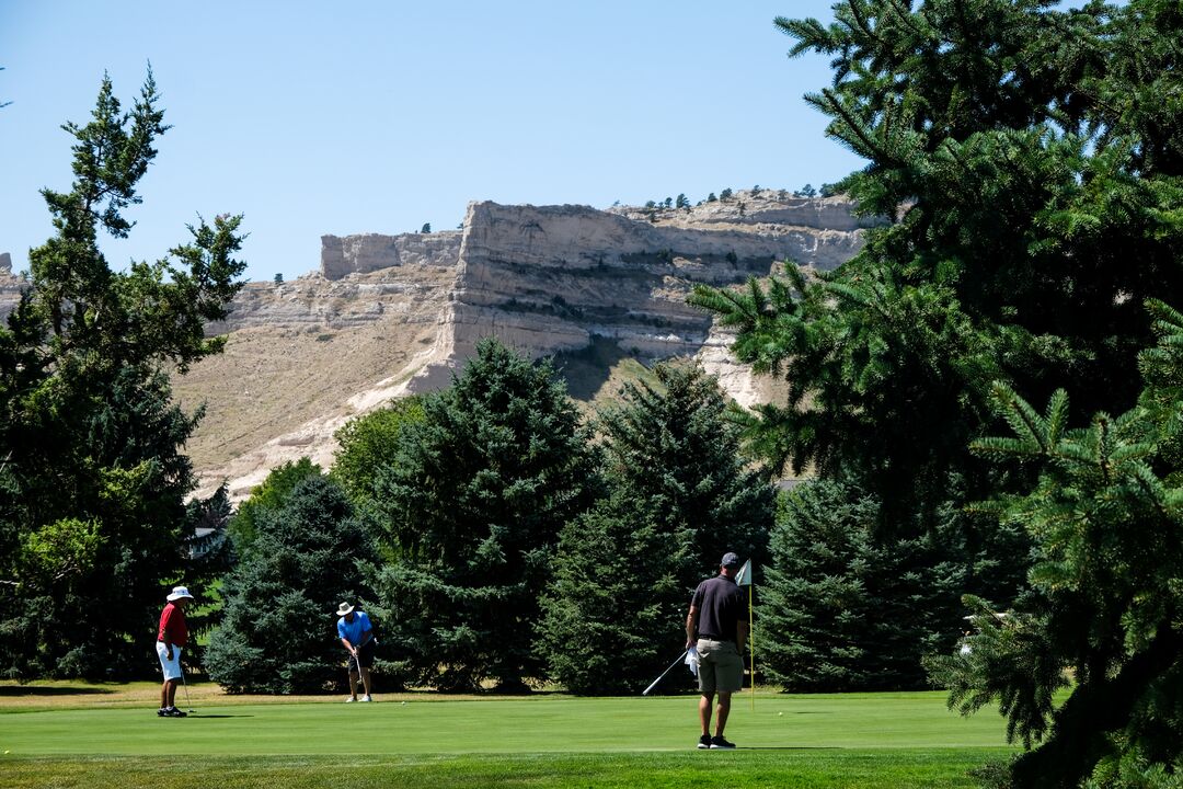 Monument Shadows Golf Course