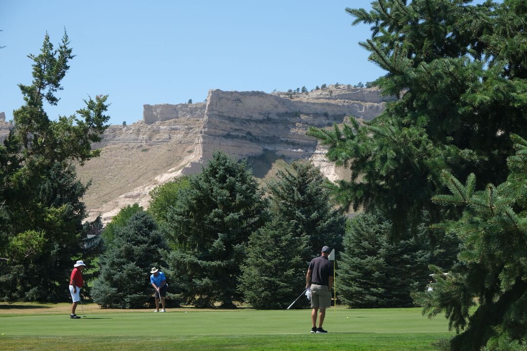 Monument Shadows Golf Course