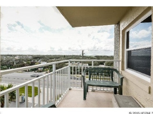 sea coast gardens unit balcony