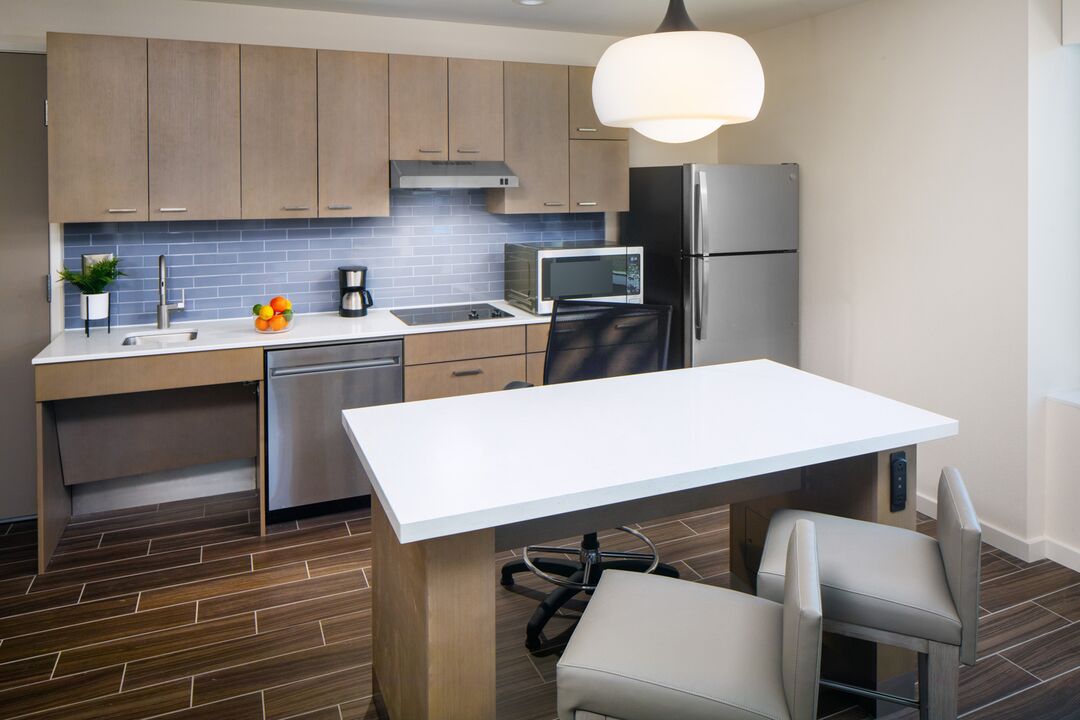 Hyatt-House-Tallahassee-Accessible-Kitchen-Suite